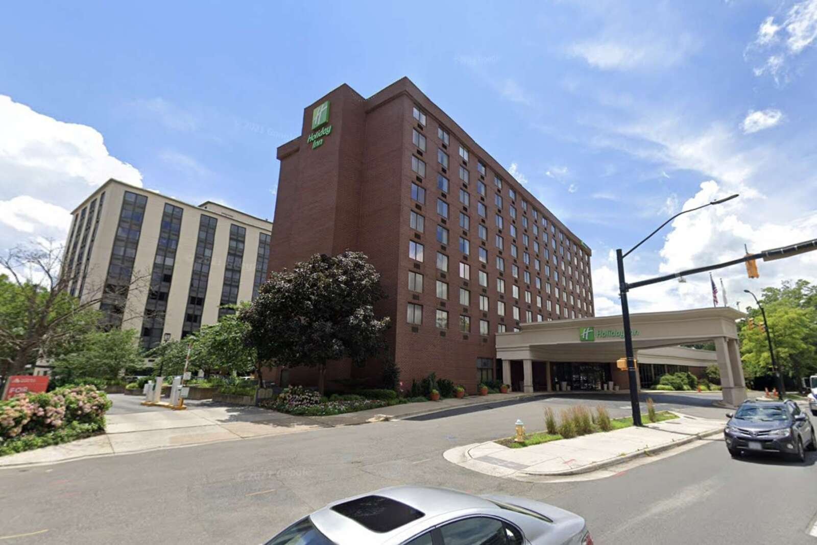 The closed Holiday Inn in Arlington, Virginia, ahead of demolition